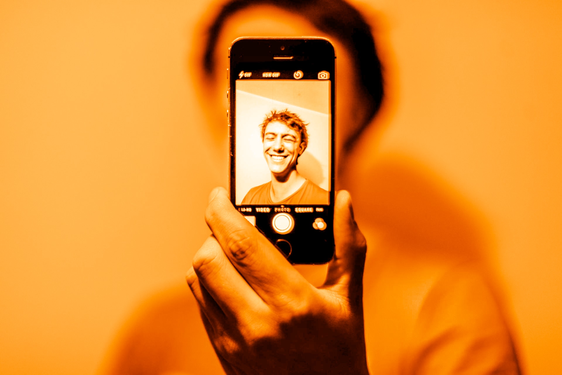 The self in the selfie